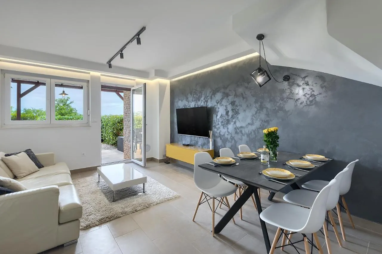 Apartament Casa Lori Rosini