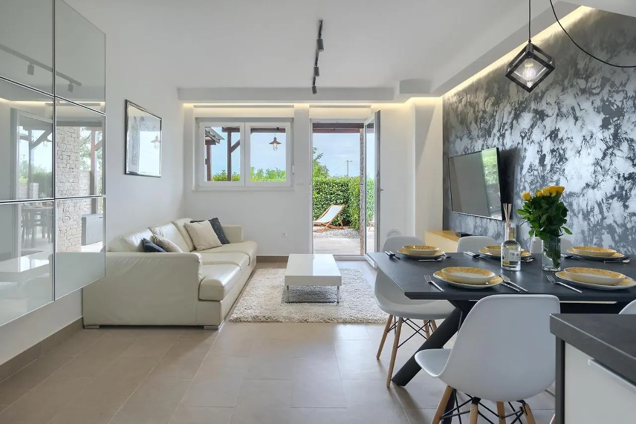 Apartament Casa Lori Rosini